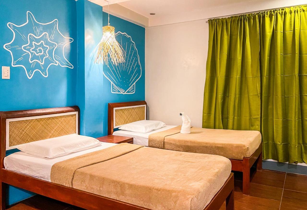 Amos Portside Inn Ел Нидо Екстериор снимка
