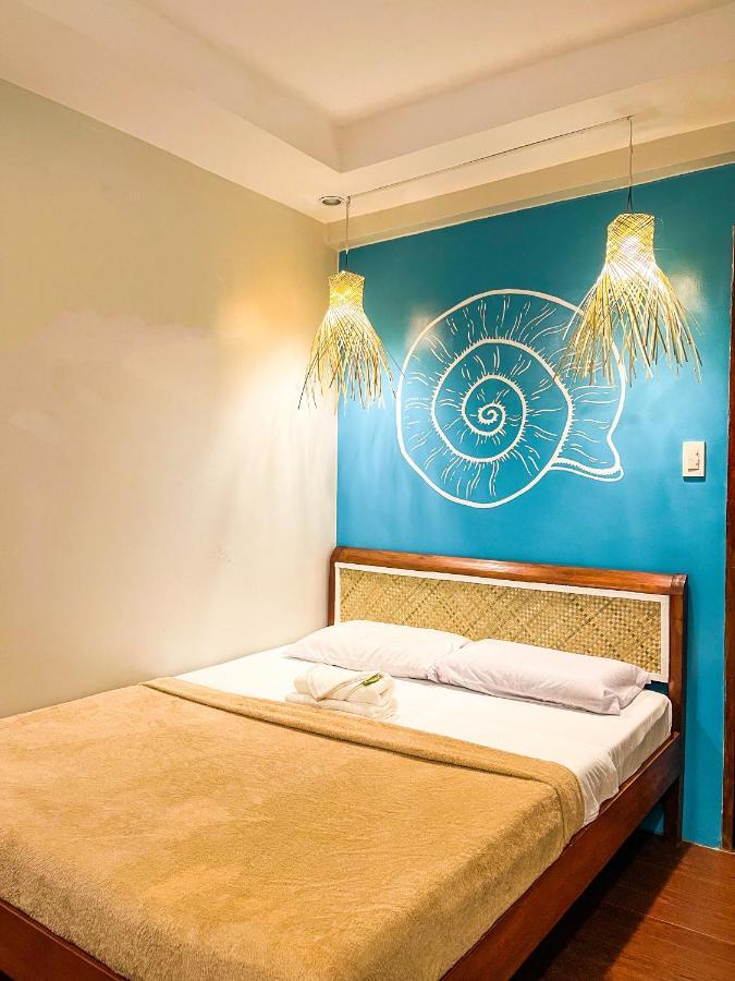 Amos Portside Inn Ел Нидо Екстериор снимка
