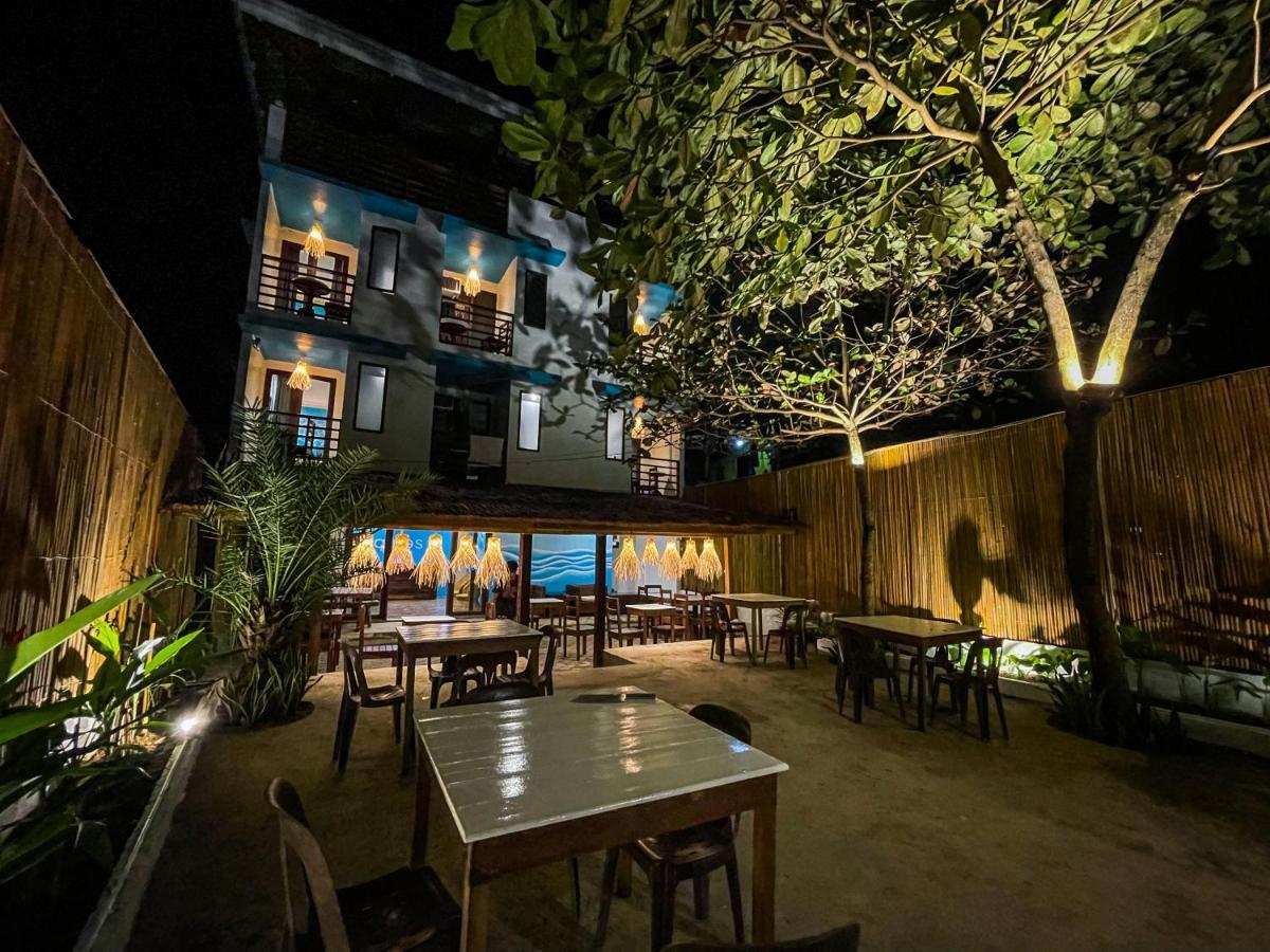 Amos Portside Inn Ел Нидо Екстериор снимка